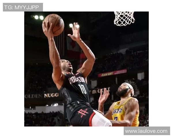 火箭队与湖人队精彩对决回放第四节激烈时刻全景解析