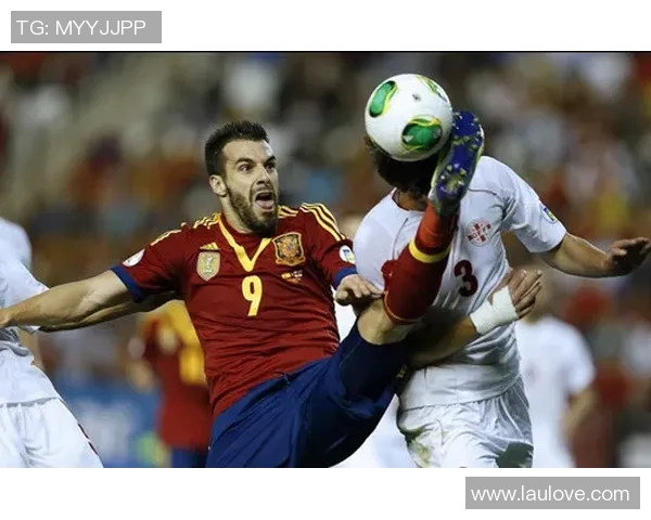 上半场精彩对决马塔雷联迎战波斯塔流浪球队全力以赴争夺胜利